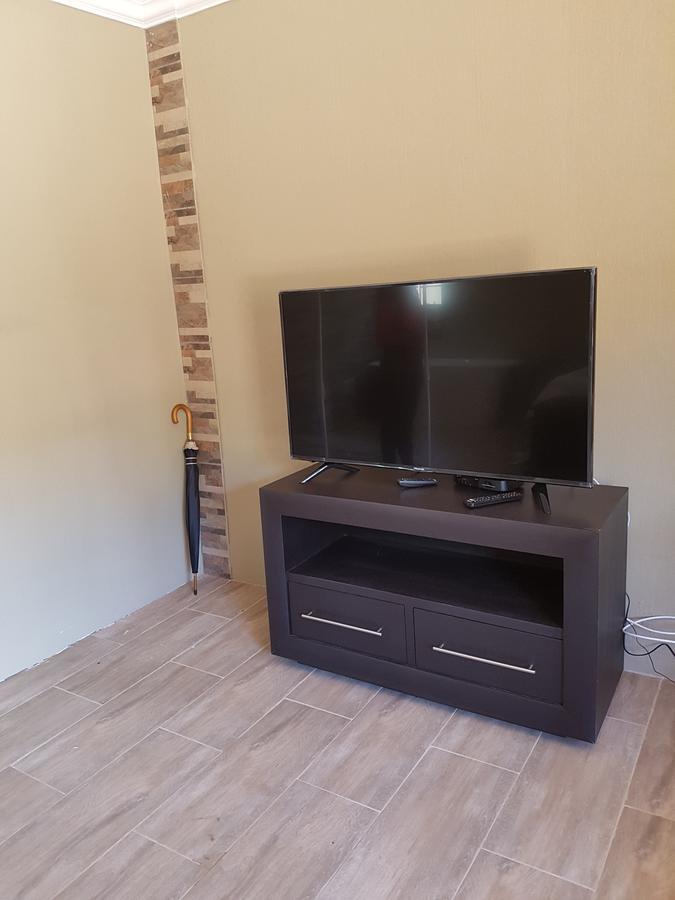 Khuvena Guesthouse Randburg Bagian luar foto