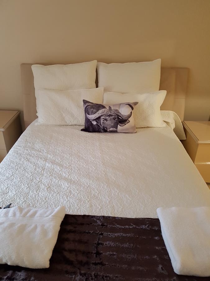Khuvena Guesthouse Randburg Bagian luar foto