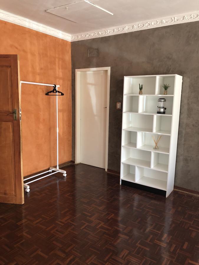 Khuvena Guesthouse Randburg Bagian luar foto
